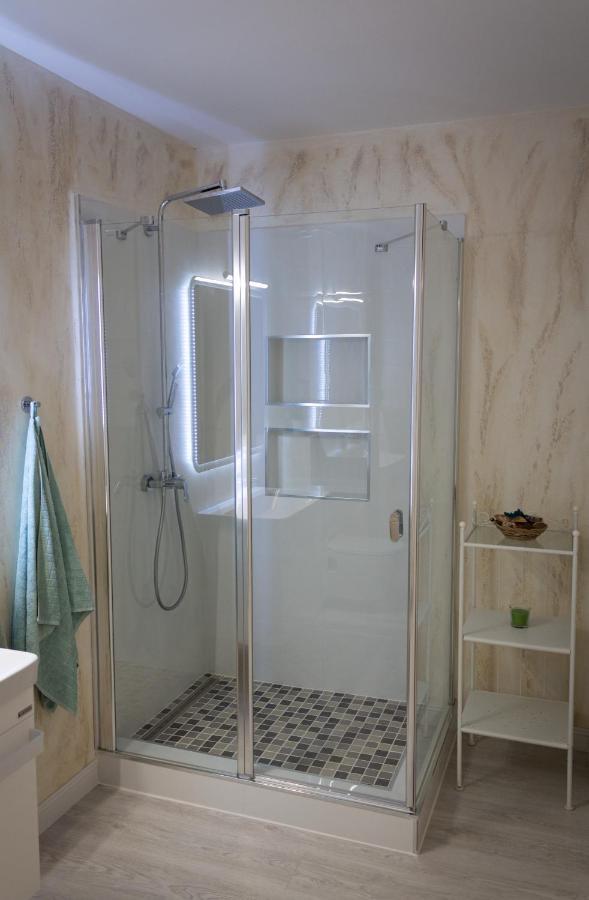 דירות Năvodari Apartament Sara Mamaia Nord מראה חיצוני תמונה